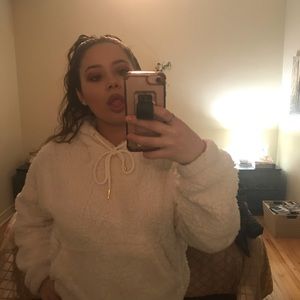 Meet your Posher, Alexandra